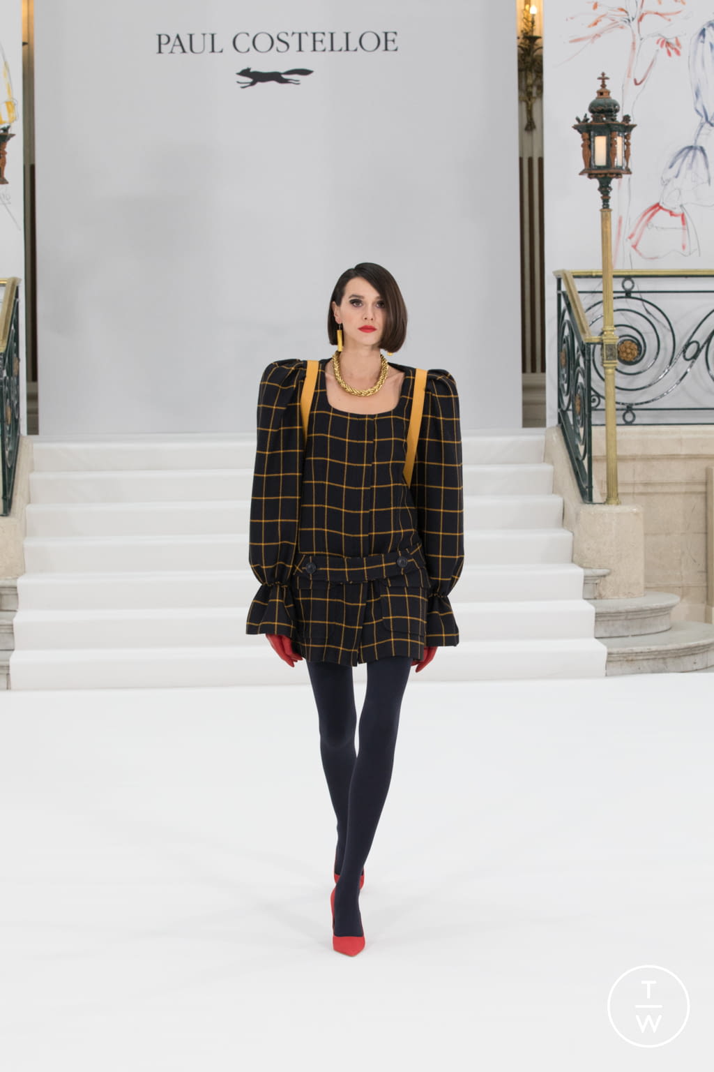 Fashion Week London Fall/Winter 2021 look 5 from the Paul Costelloe collection 女装