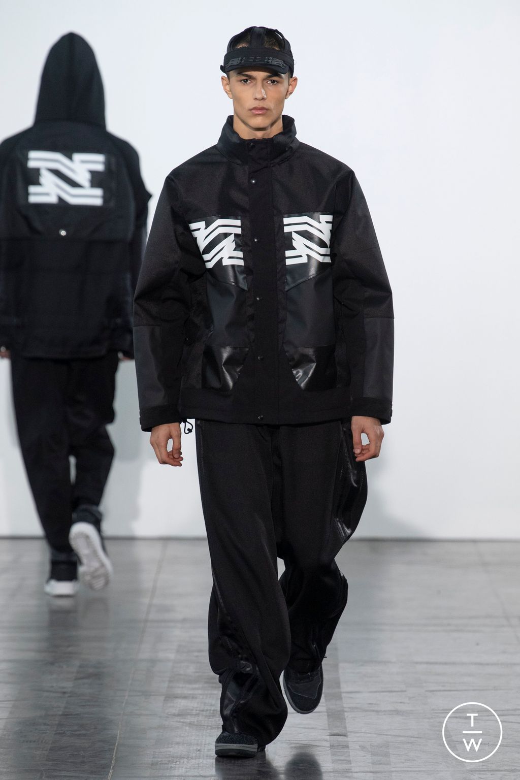Fashion Week Paris Fall/Winter 2023 look 26 from the Junya Watanabe Man collection menswear