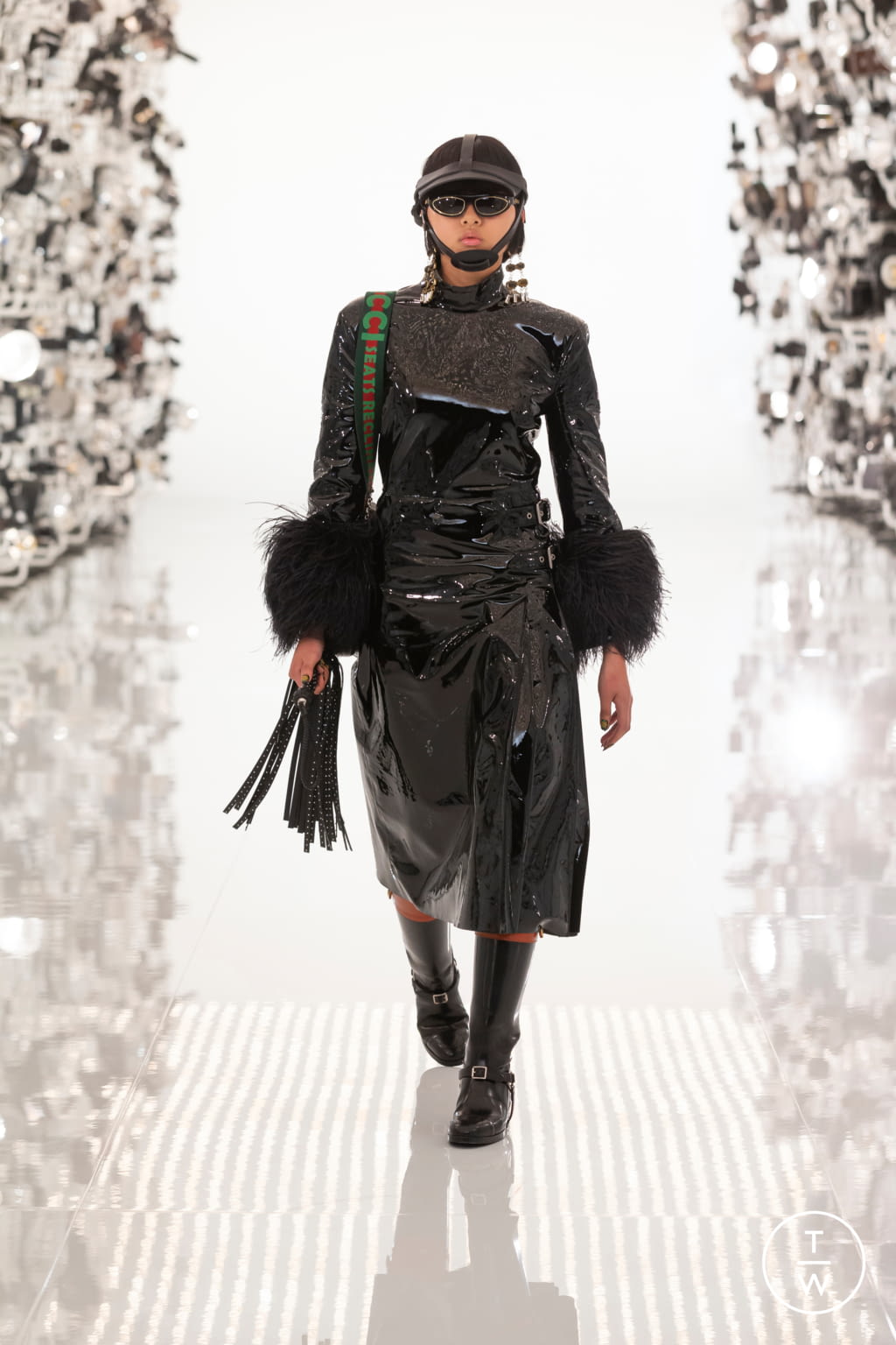 Fashion Week Milan Fall/Winter 2021 look 64 de la collection Gucci womenswear