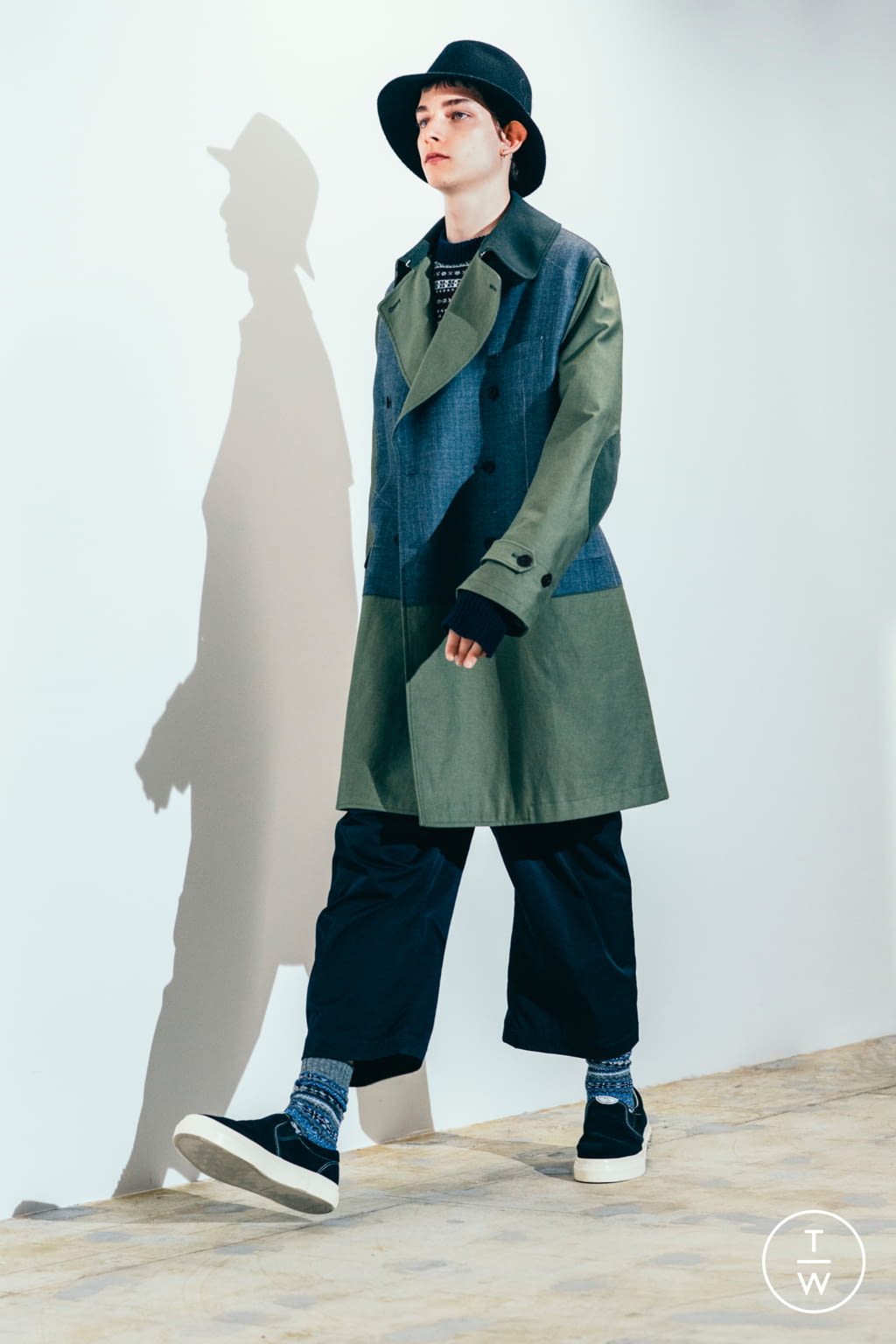 Fashion Week Paris Fall/Winter 2021 look 21 from the Junya Watanabe Man collection menswear