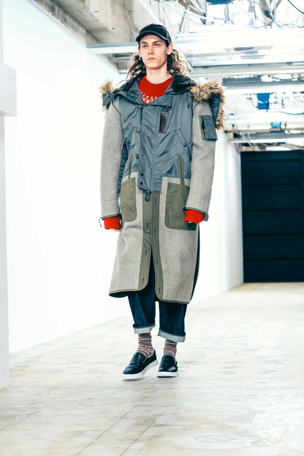Fashion Week Paris Fall/Winter 2021 look 36 from the Junya Watanabe Man collection menswear