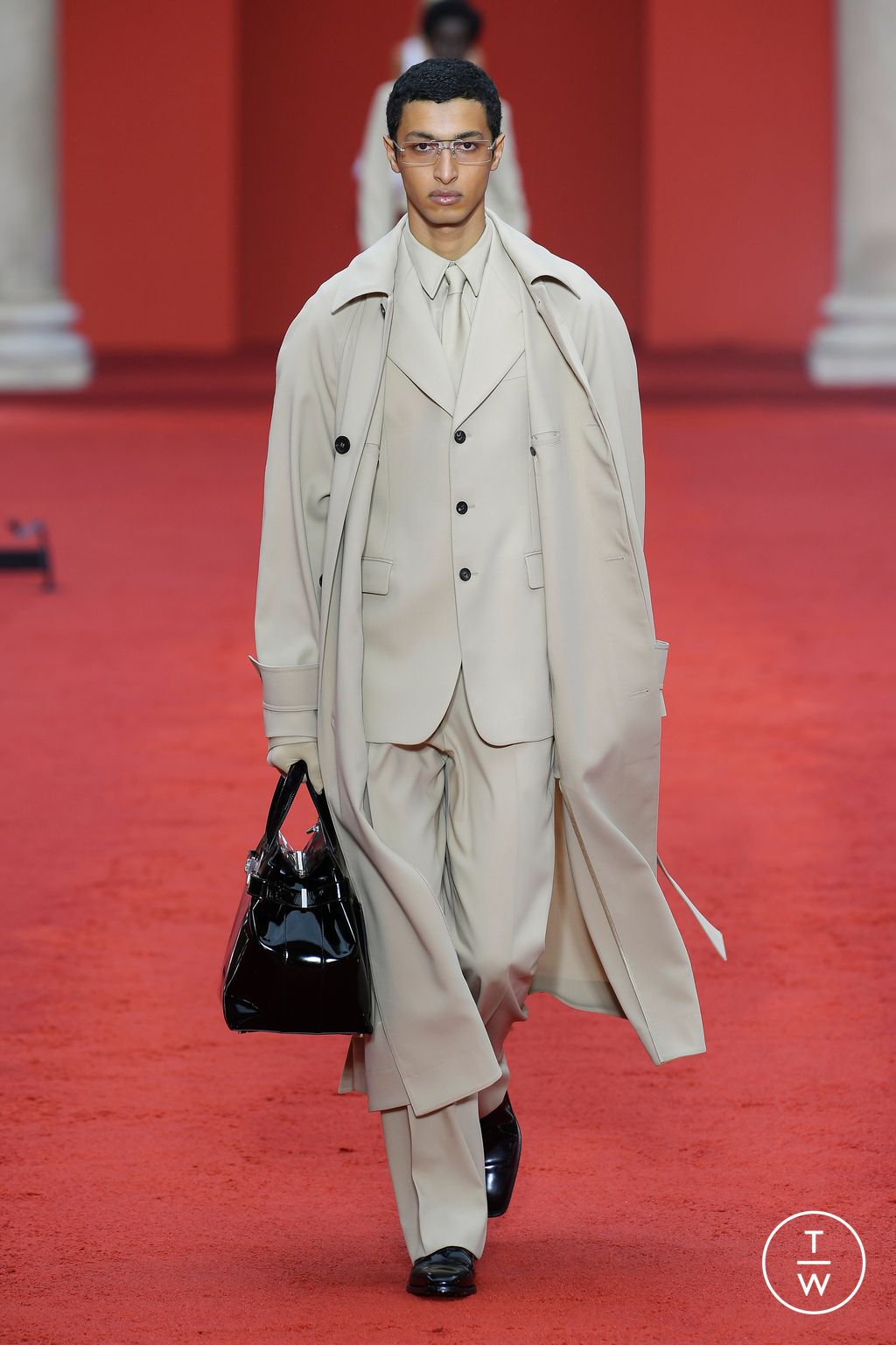 Fashion Week Milan Spring/Summer 2023 look 2 from the Ferragamo collection 女装
