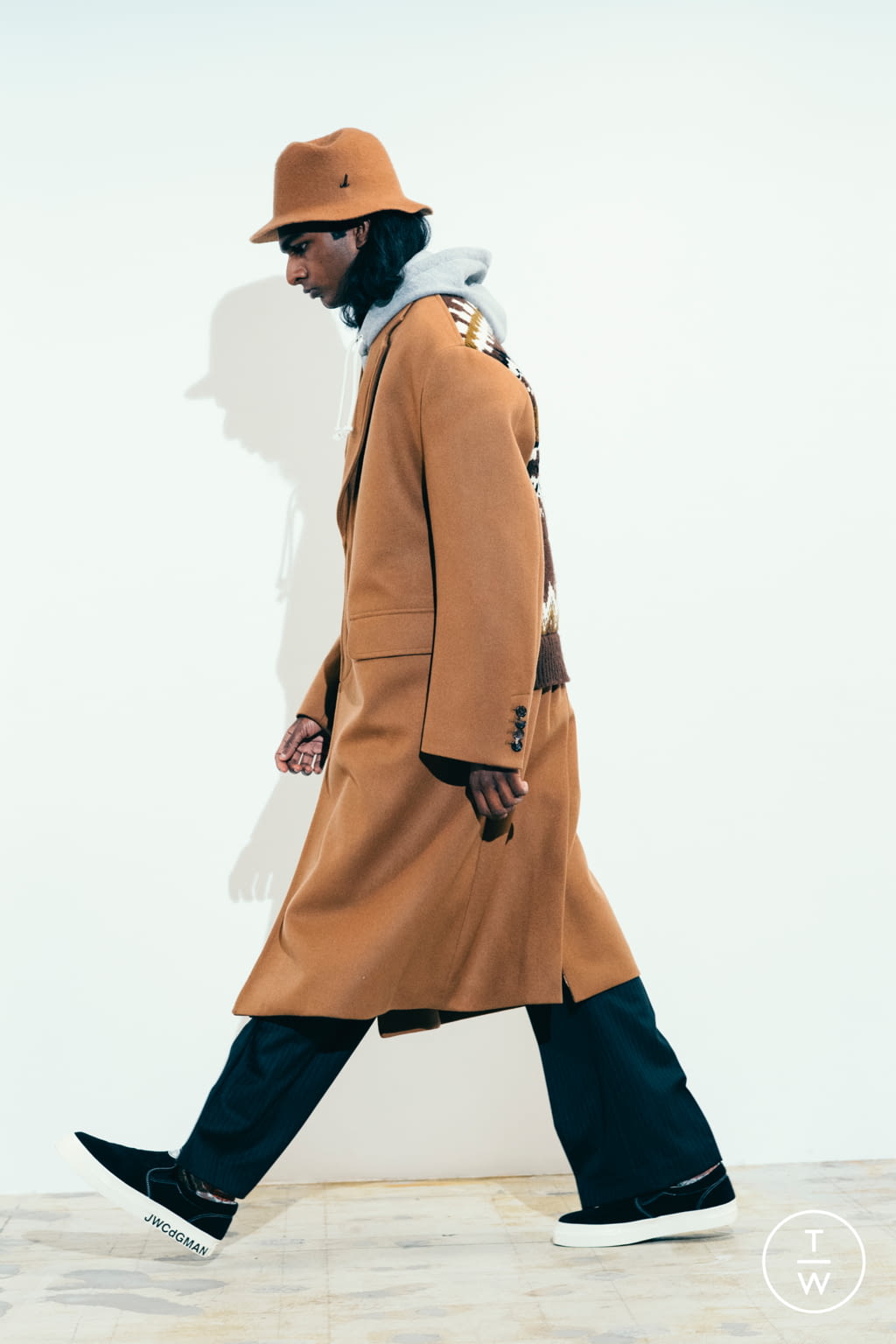 Fashion Week Paris Fall/Winter 2021 look 42 from the Junya Watanabe Man collection menswear