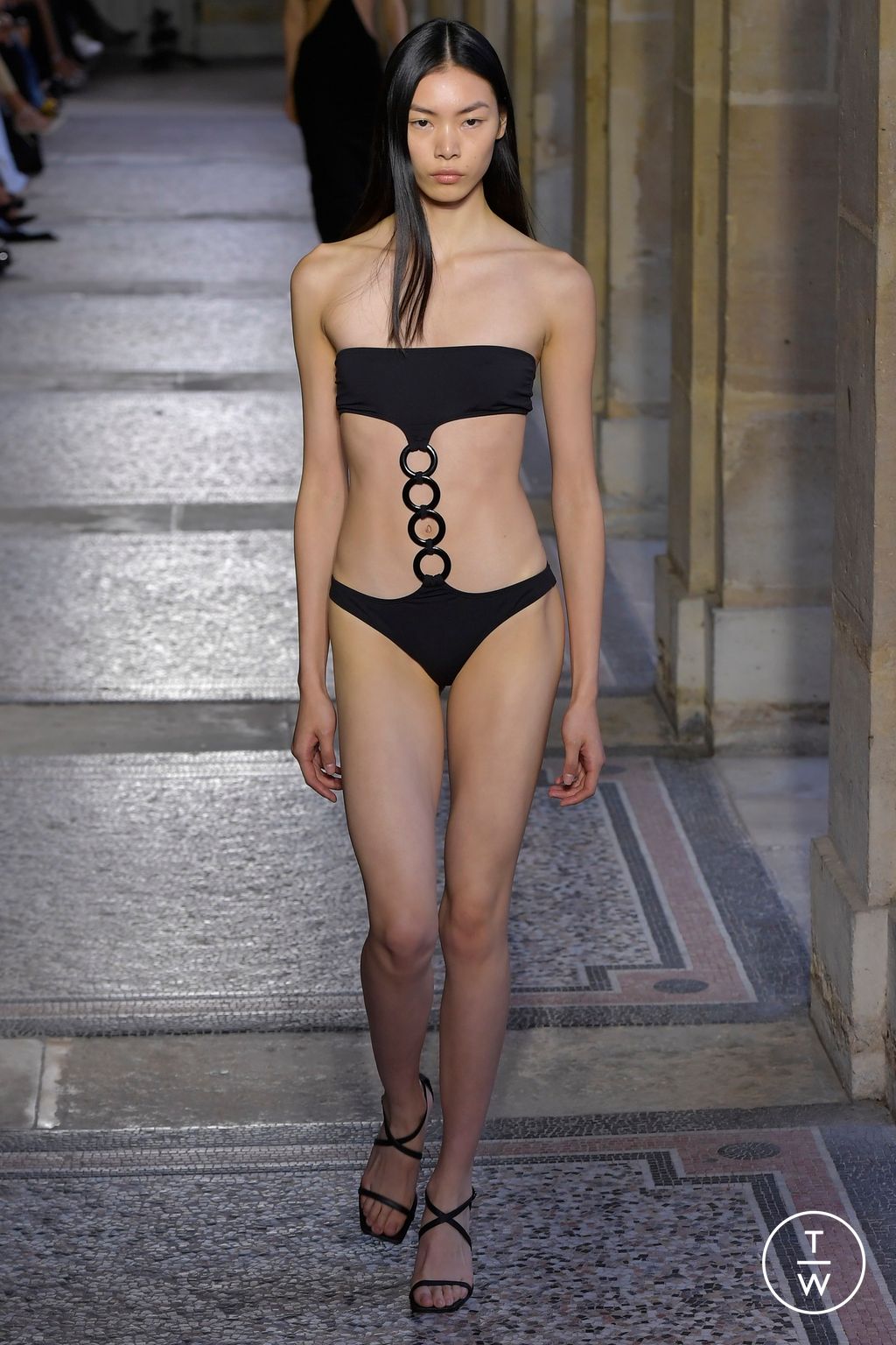 Fashion Week Paris Spring/Summer 2023 look 20 from the Monot collection womenswear