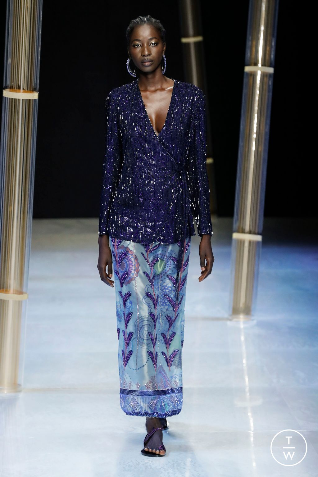 Fashion Week Milan Spring/Summer 2023 look 27 from the Giorgio Armani collection womenswear