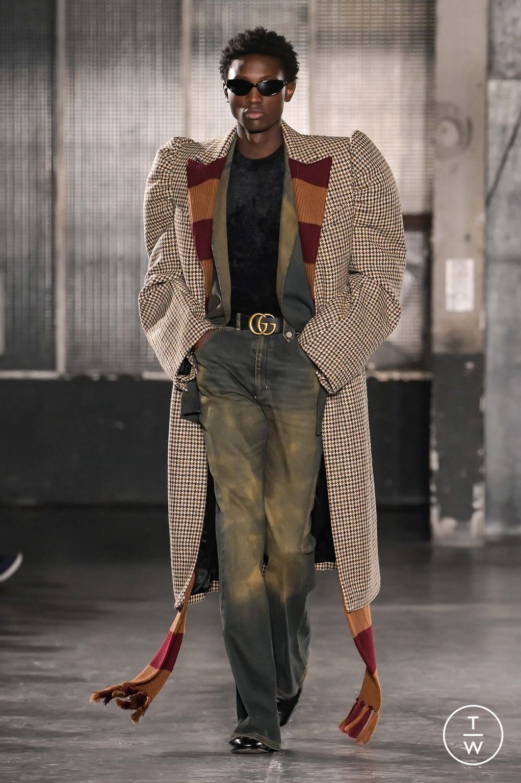 Fashion Week Paris Fall/Winter 2023 look 34 from the EGONlab collection menswear