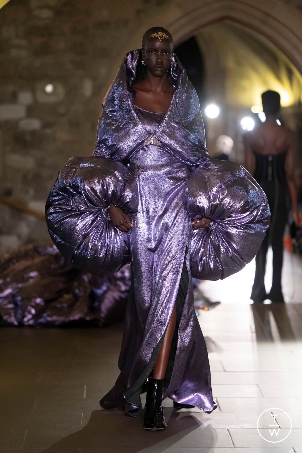Fashion Week London Fall/Winter 2024 look 66 from the MITHRIDATE collection womenswear