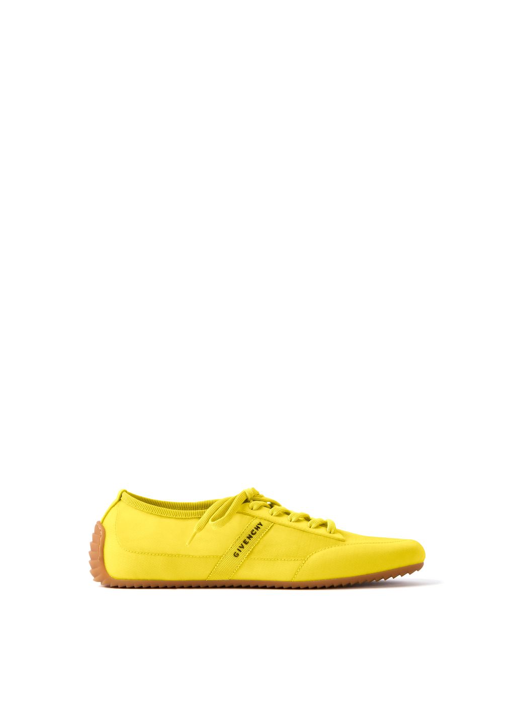 Fashion Week Paris Fall/Winter 2025 look 5 from the Givenchy collection 女装配饰