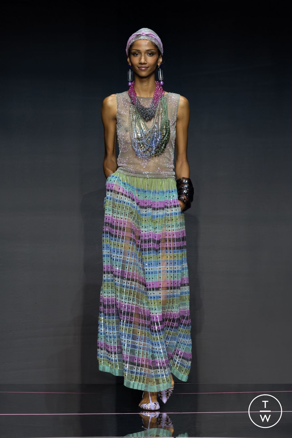 Fashion Week Milan Spring/Summer 2024 look 65 from the Emporio Armani collection 女装