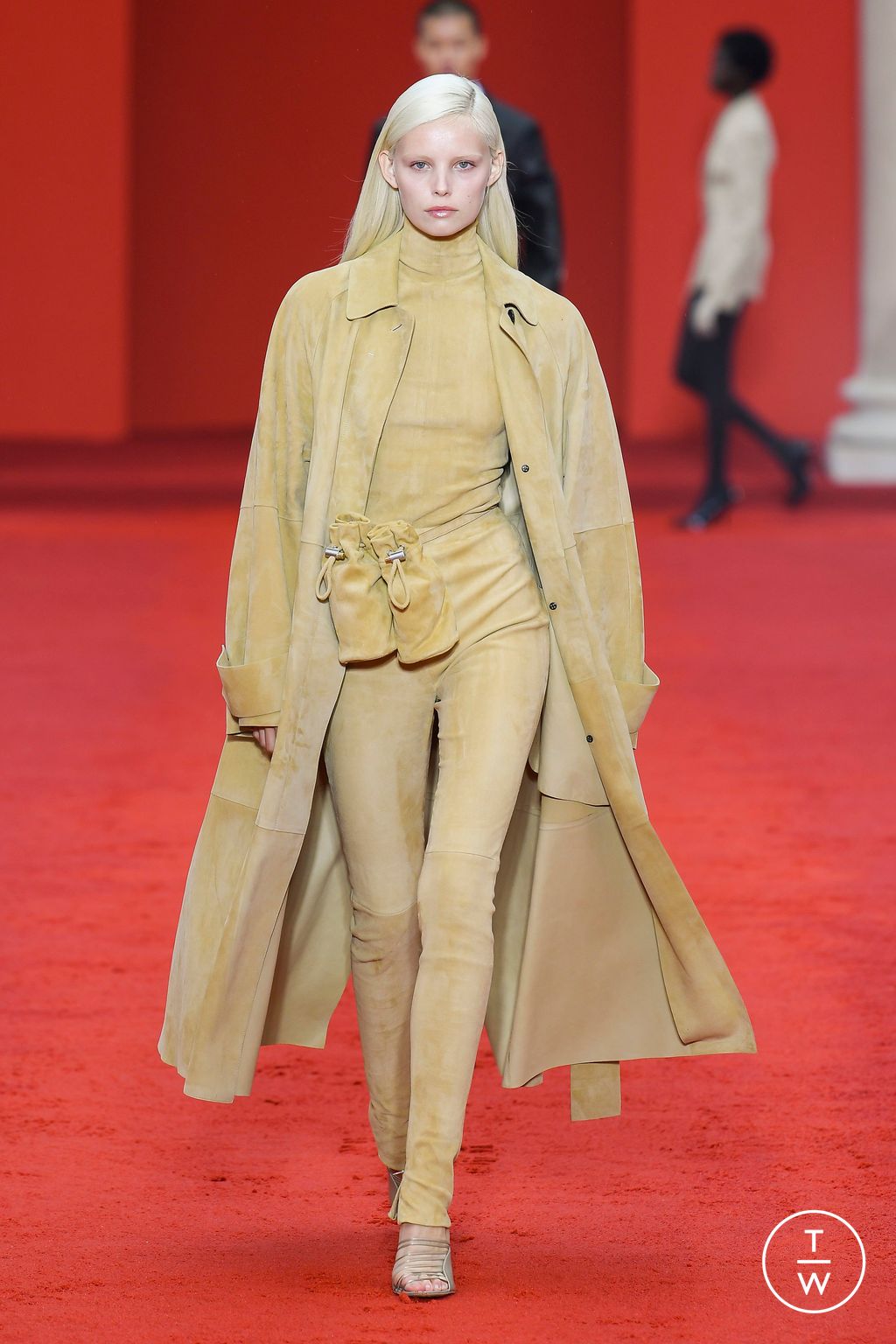 Fashion Week Milan Spring/Summer 2023 look 9 from the Ferragamo collection womenswear