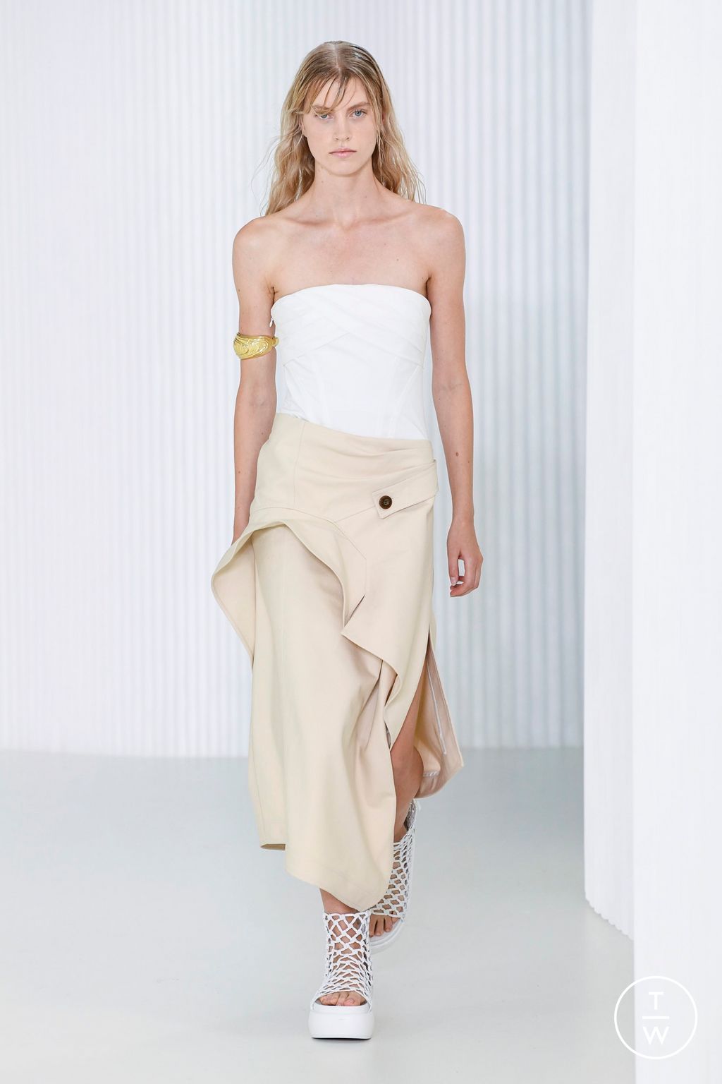 Fashion Week New York Spring/Summer 2023 look 15 de la collection Simkhai womenswear