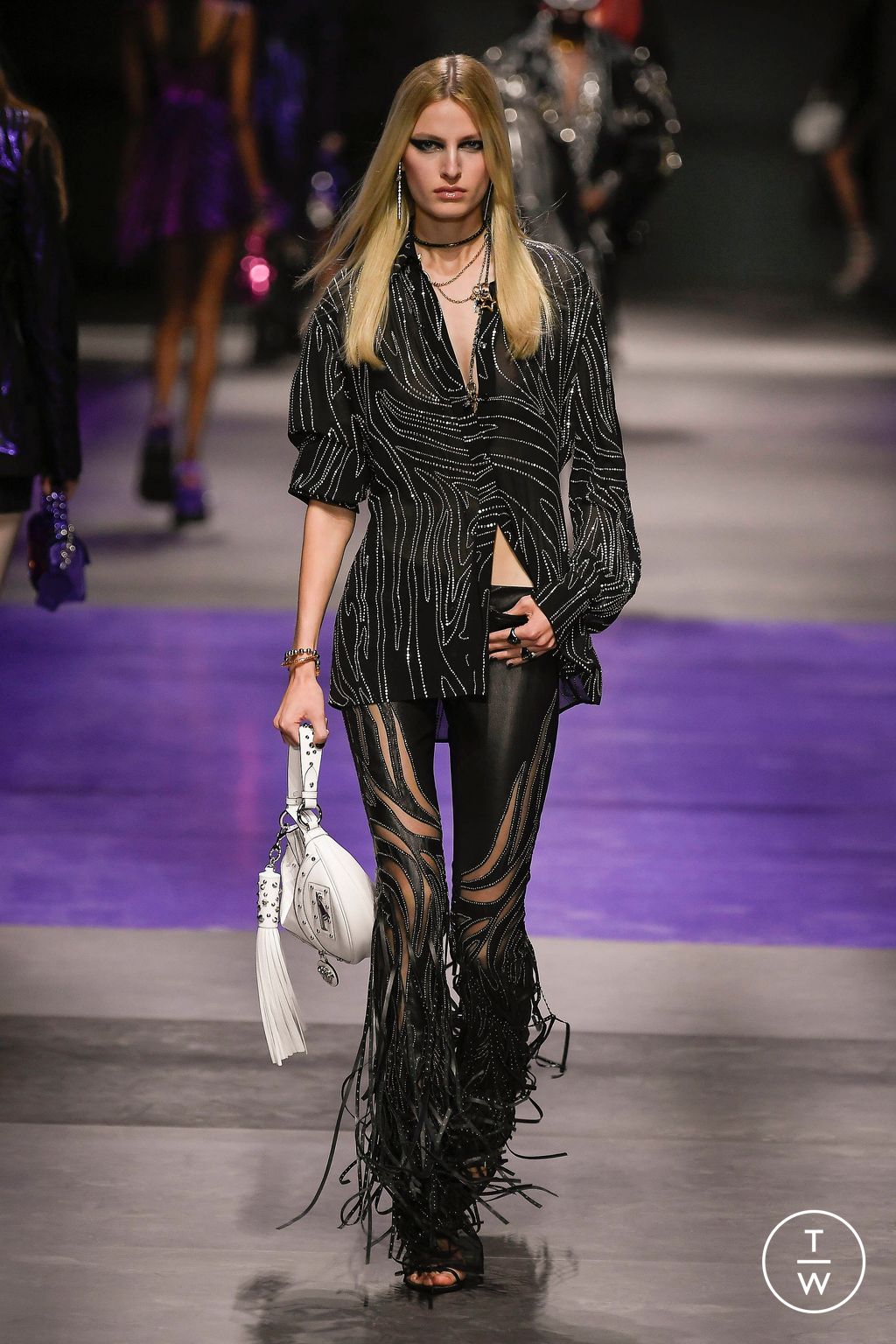 Fashion Week Milan Spring/Summer 2023 look 42 from the Versace collection 女装