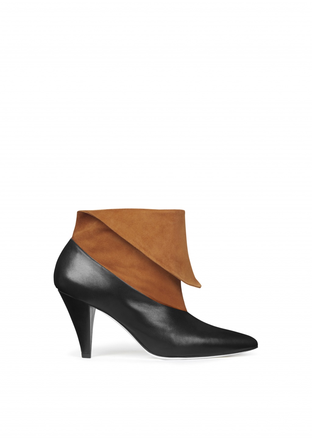 Fashion Week Paris Fall/Winter 2018 look 8 from the Givenchy collection 女装配饰