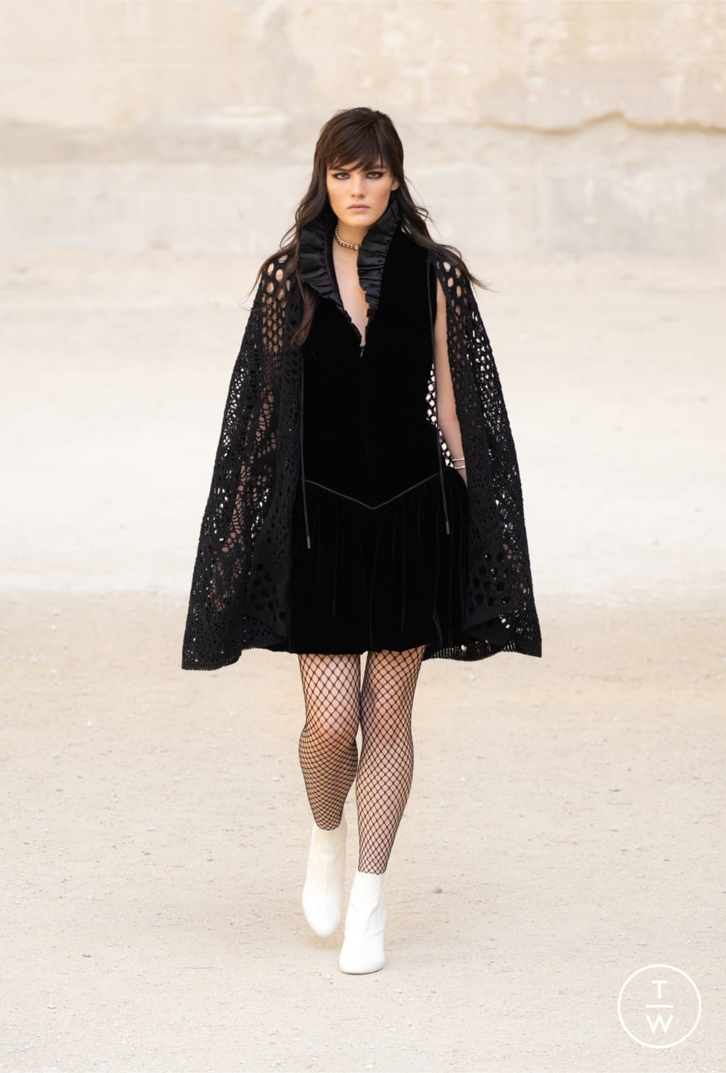 Fashion Week Paris Resort 2022 look 66 from the Chanel collection 女装