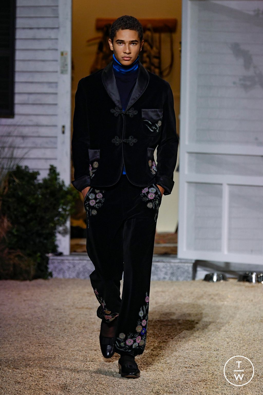 Fashion Week Paris Fall/Winter 2023 look 57 from the Bode collection menswear