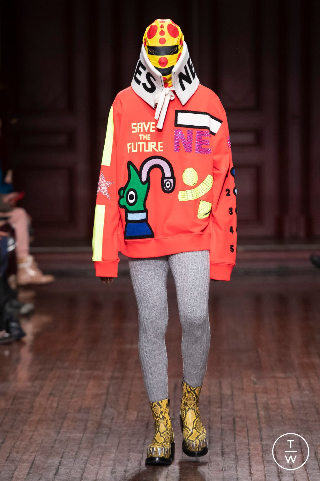 Fashion Week Paris Fall/Winter 2023 look 49 from the Walter Van Beirendonck collection 男装
