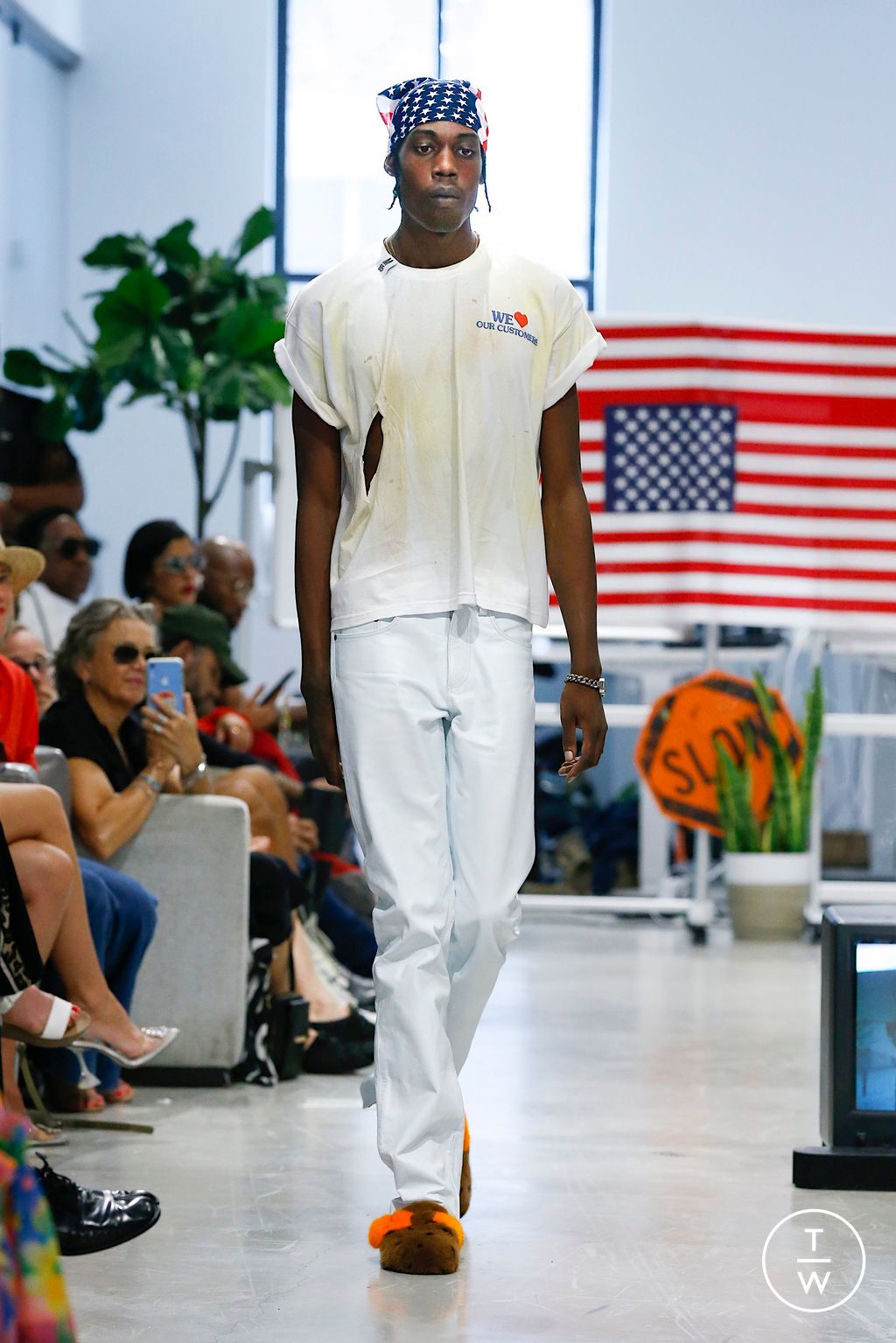 Fashion Week New York Spring/Summer 2023 look 44 from the M65 collection womenswear