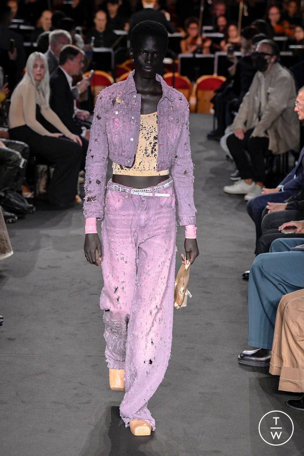Fashion Week Milan Spring/Summer 2023 look 2 from the MM6 collection womenswear