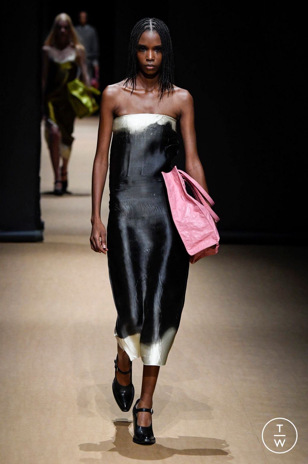 Fashion Week Milan Spring/Summer 2023 look 7 from the Prada collection 女装