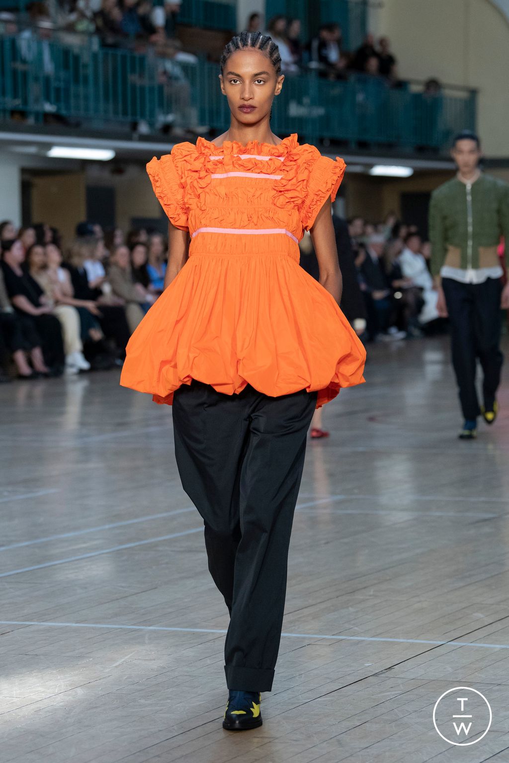 Fashion Week London Spring/Summer 2023 look 14 de la collection Molly Goddard womenswear