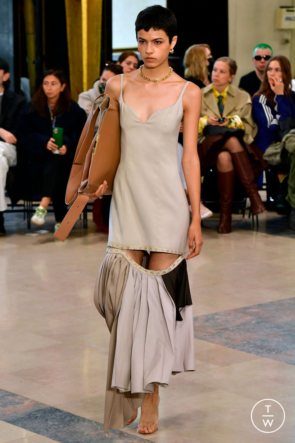 Fashion Week Paris Spring/Summer 2023 look 2 from the Rokh collection womenswear