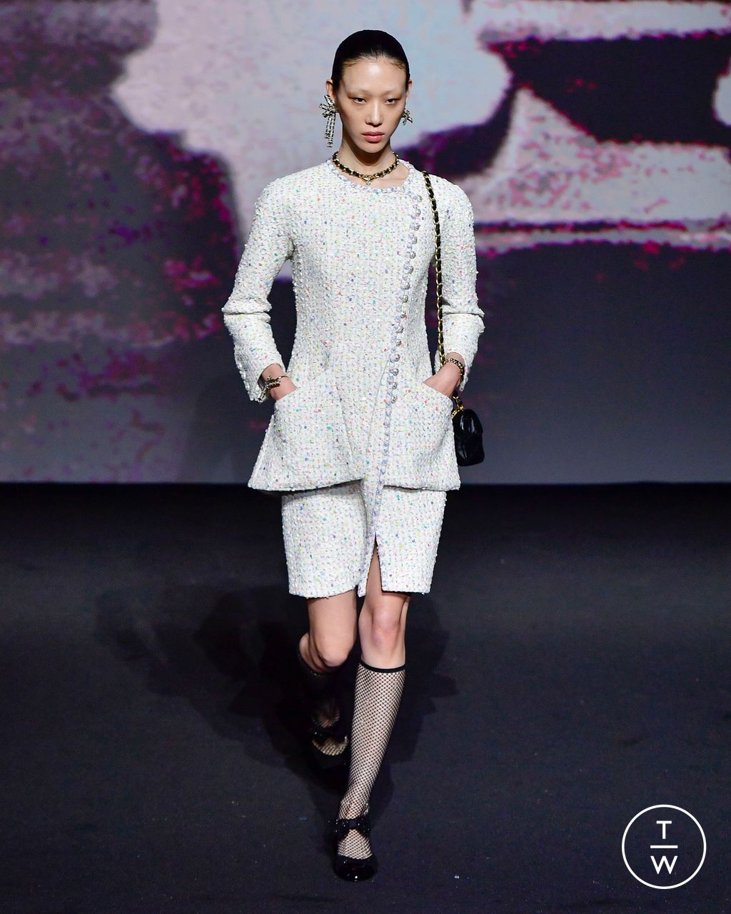 Fashion Week Paris Spring/Summer 2023 look 19 de la collection Chanel womenswear