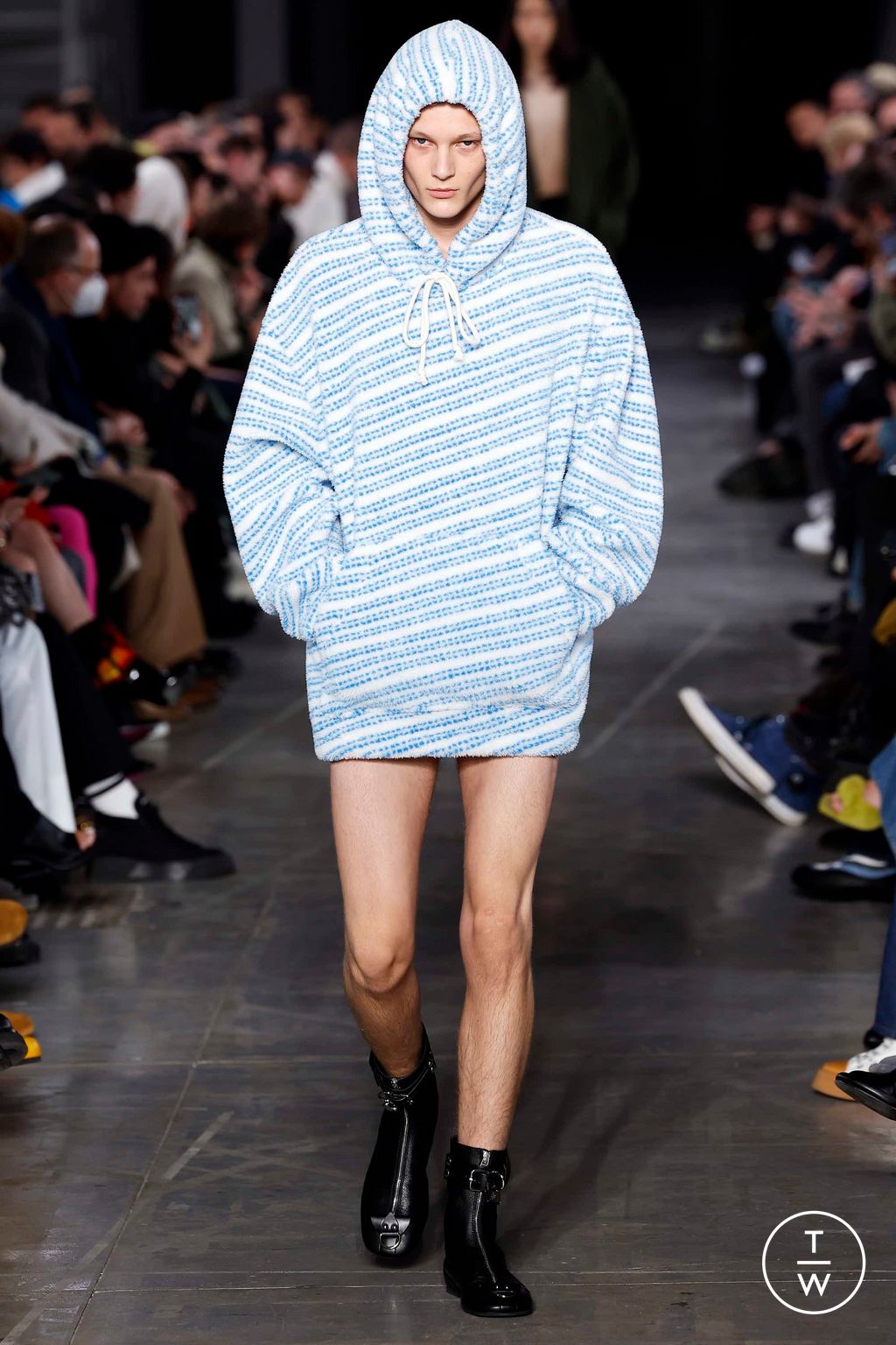 Fashion Week Milan Fall/Winter 2023 look 44 from the JW Anderson collection menswear