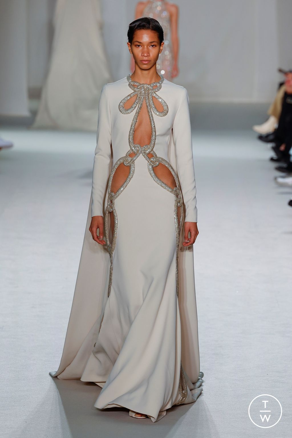Fashion Week Paris Spring/Summer 2023 look 66 from the Elie Saab collection 高级定制