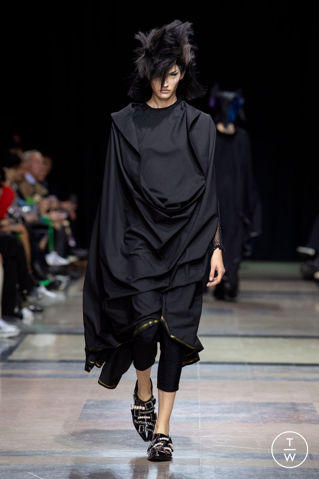 Fashion Week Paris Spring/Summer 2023 look 6 de la collection Junya Watanabe womenswear