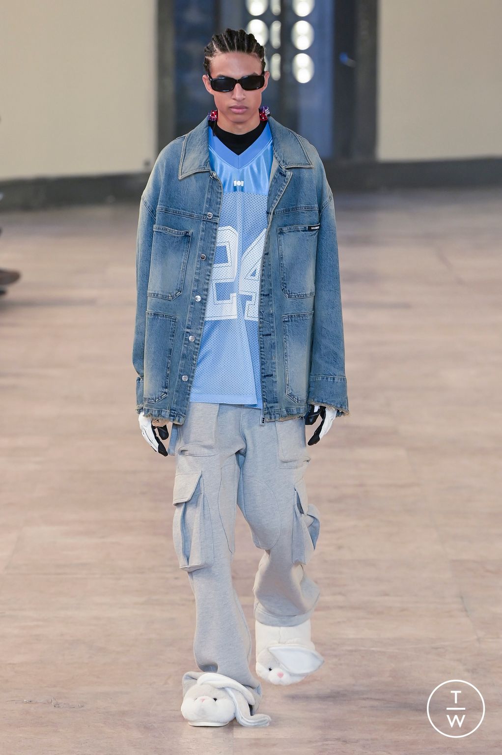 Fashion Week Paris Fall/Winter 2023 look 7 from the Nahmias collection menswear