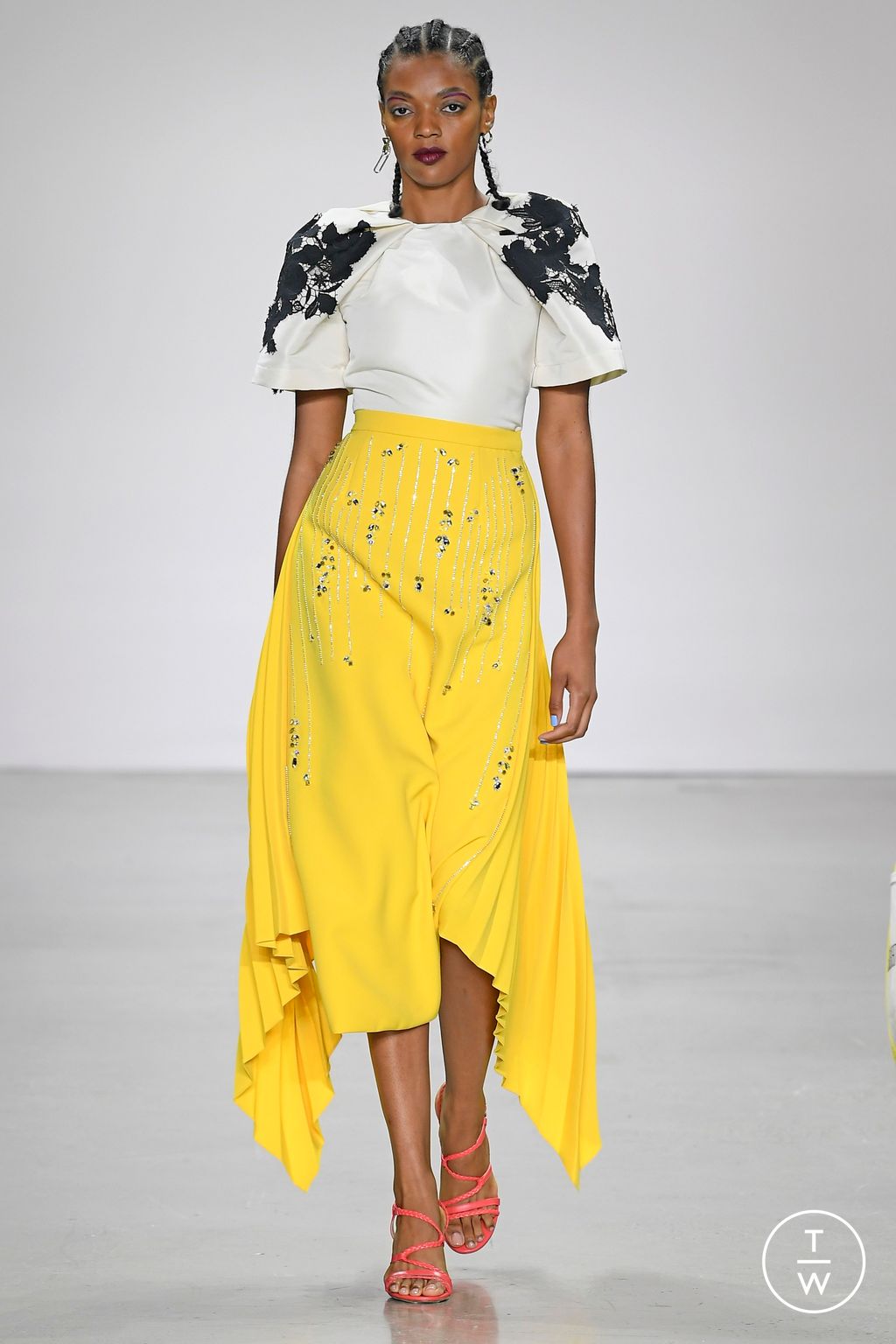 Fashion Week New York Spring/Summer 2023 look 10 de la collection Bibhu Mohapatra womenswear