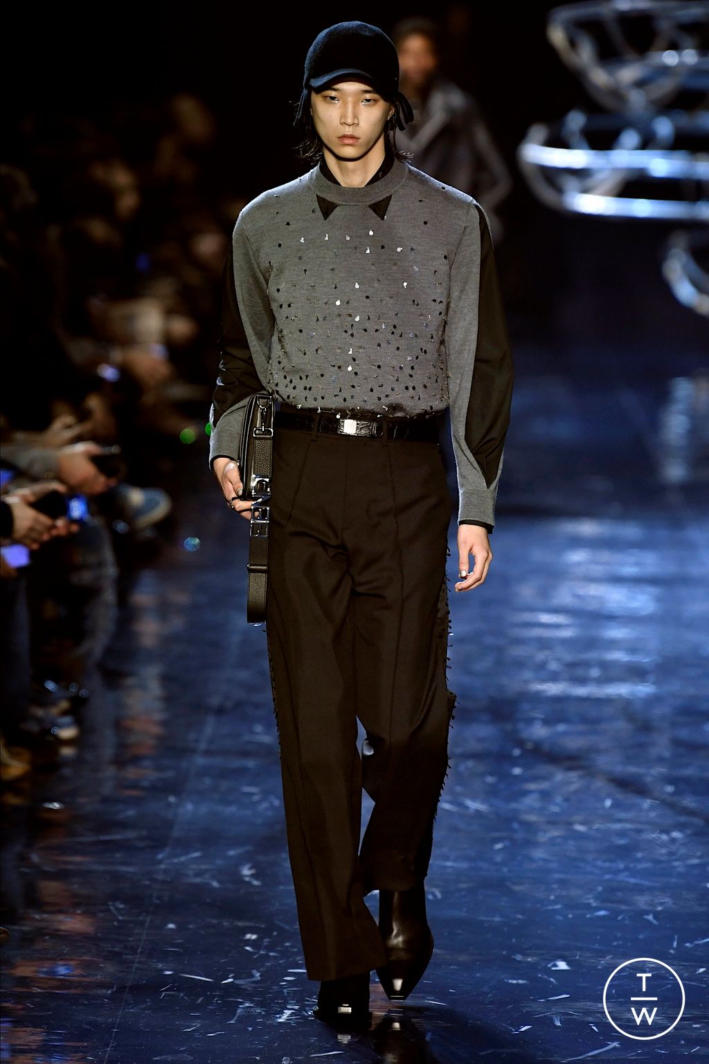 Fashion Week Milan Fall/Winter 2023 look 47 from the Fendi collection 男装