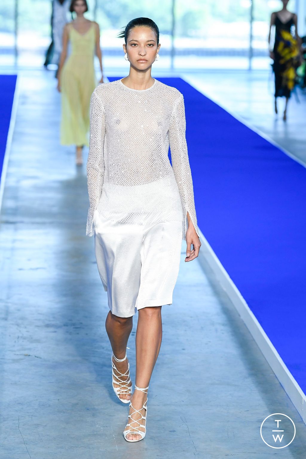 Fashion Week New York Spring/Summer 2023 look 26 from the Jason Wu collection womenswear
