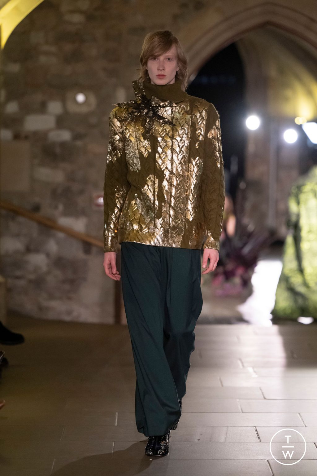 Fashion Week London Fall/Winter 2024 look 7 from the MITHRIDATE collection womenswear