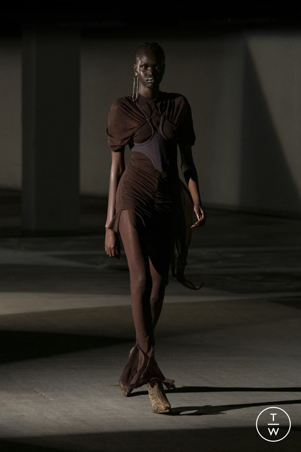 Fashion Week London Spring/Summer 2022 look 7 from the KNWLS collection womenswear