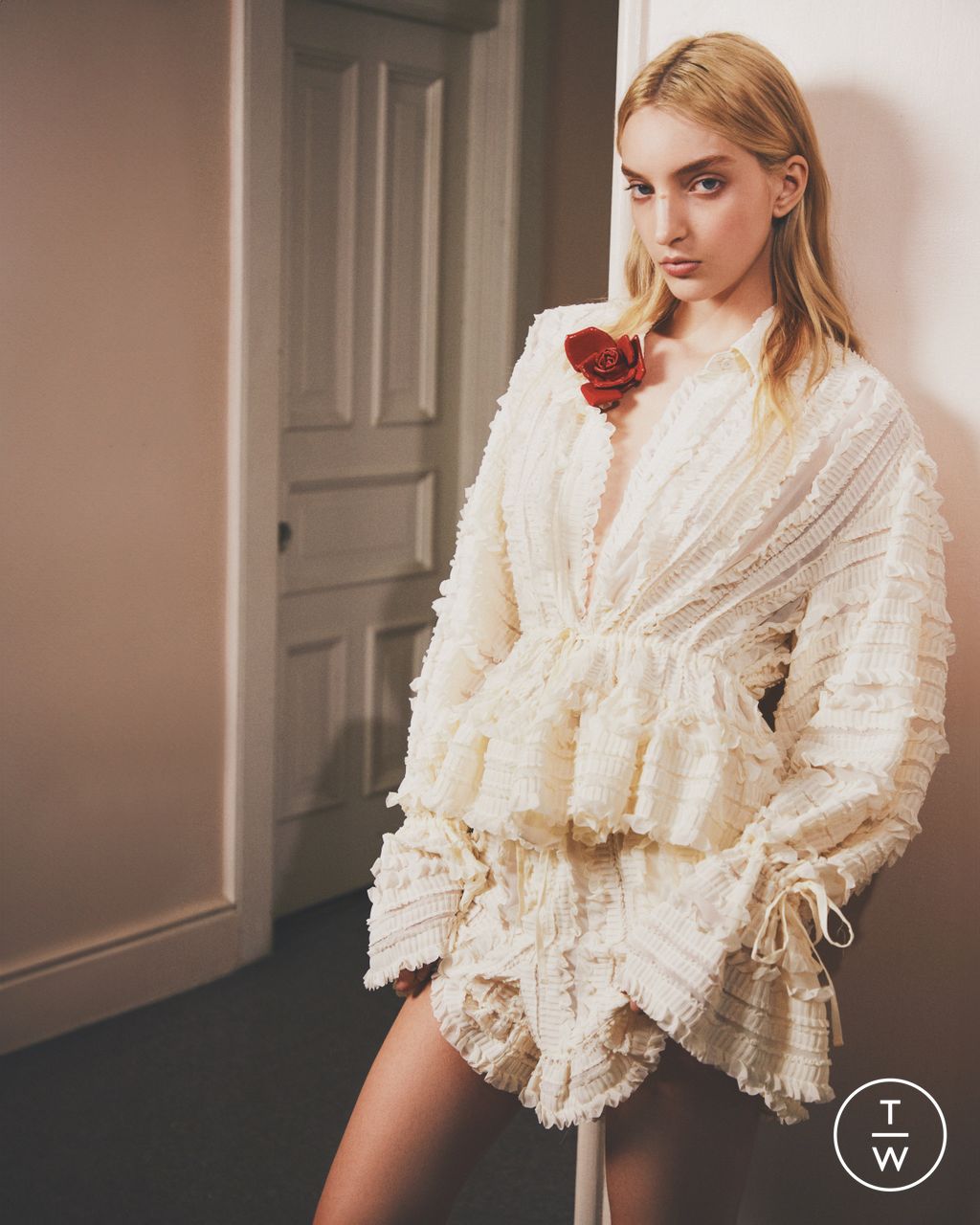 Fashion Week New York Pre-Fall 2025 look 7 from the AKNVAS collection womenswear
