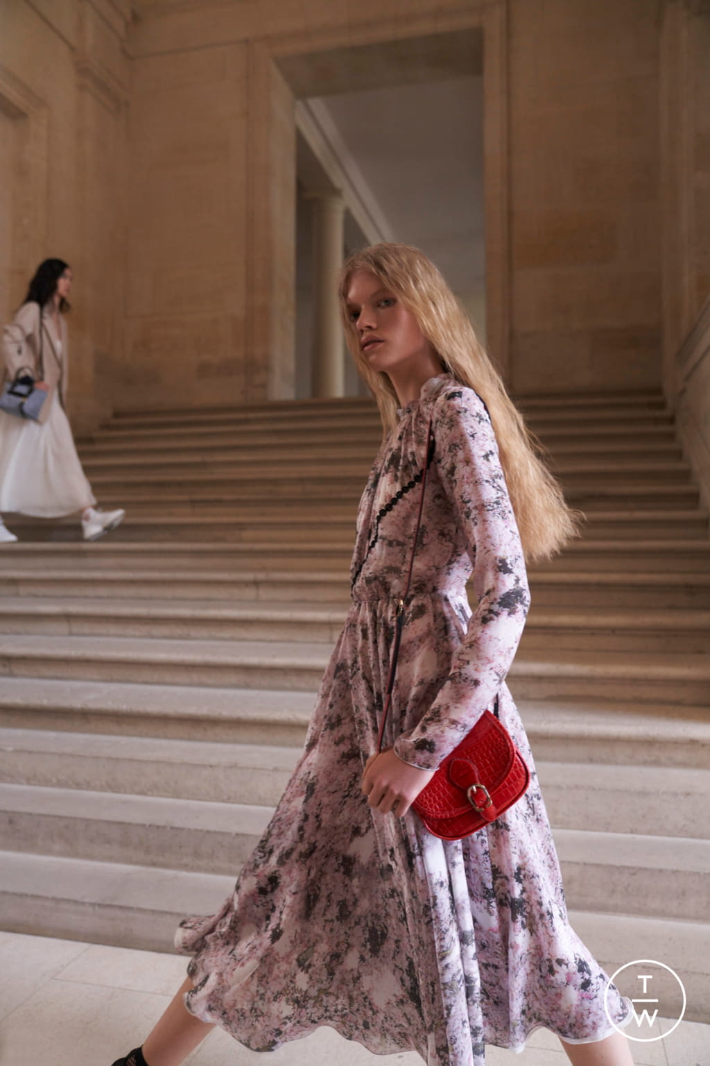 Fashion Week New York Spring/Summer 2021 look 7 from the Longchamp collection womenswear