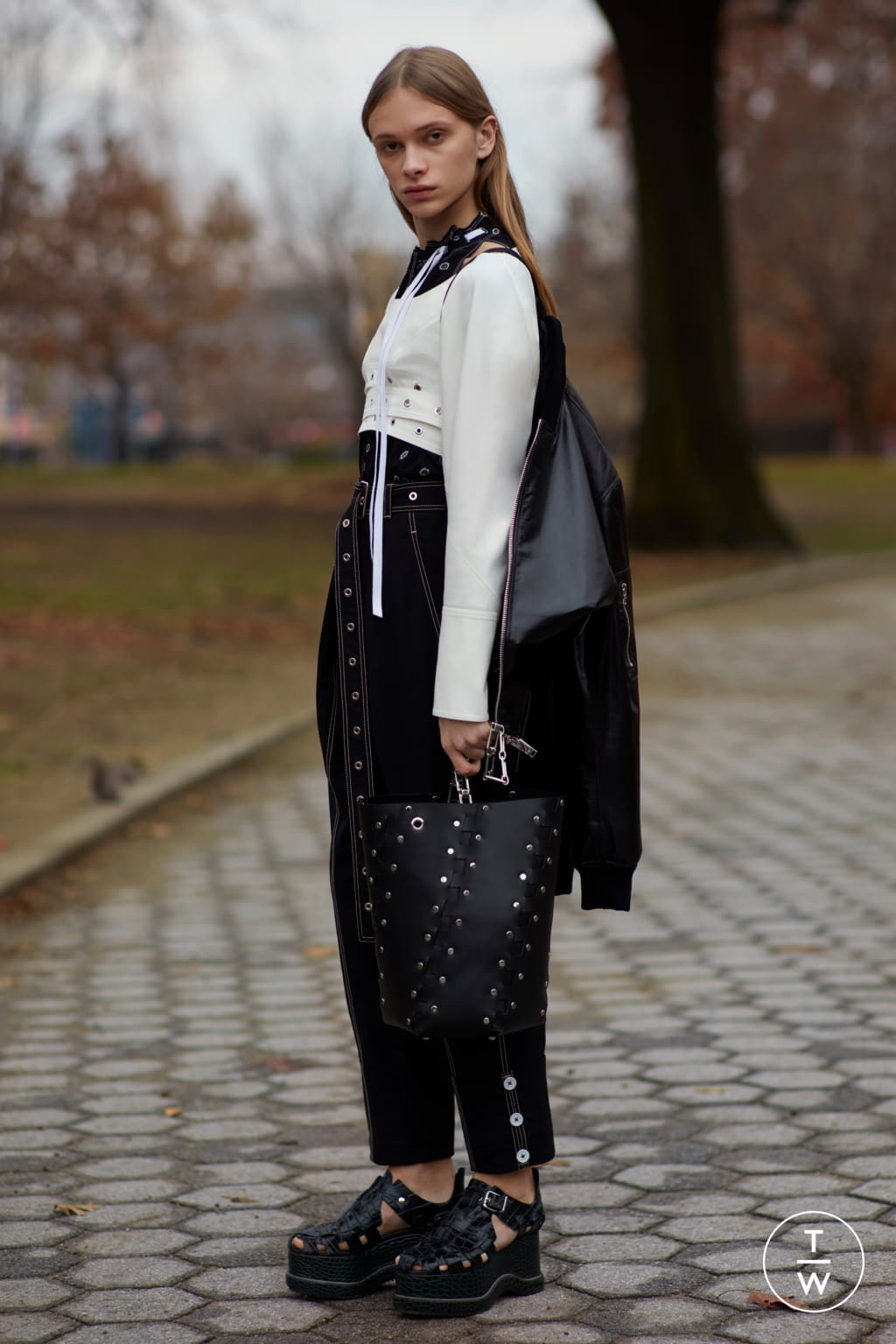 Fashion Week New York Pre-Fall 2017 look 7 from the Proenza Schouler collection womenswear