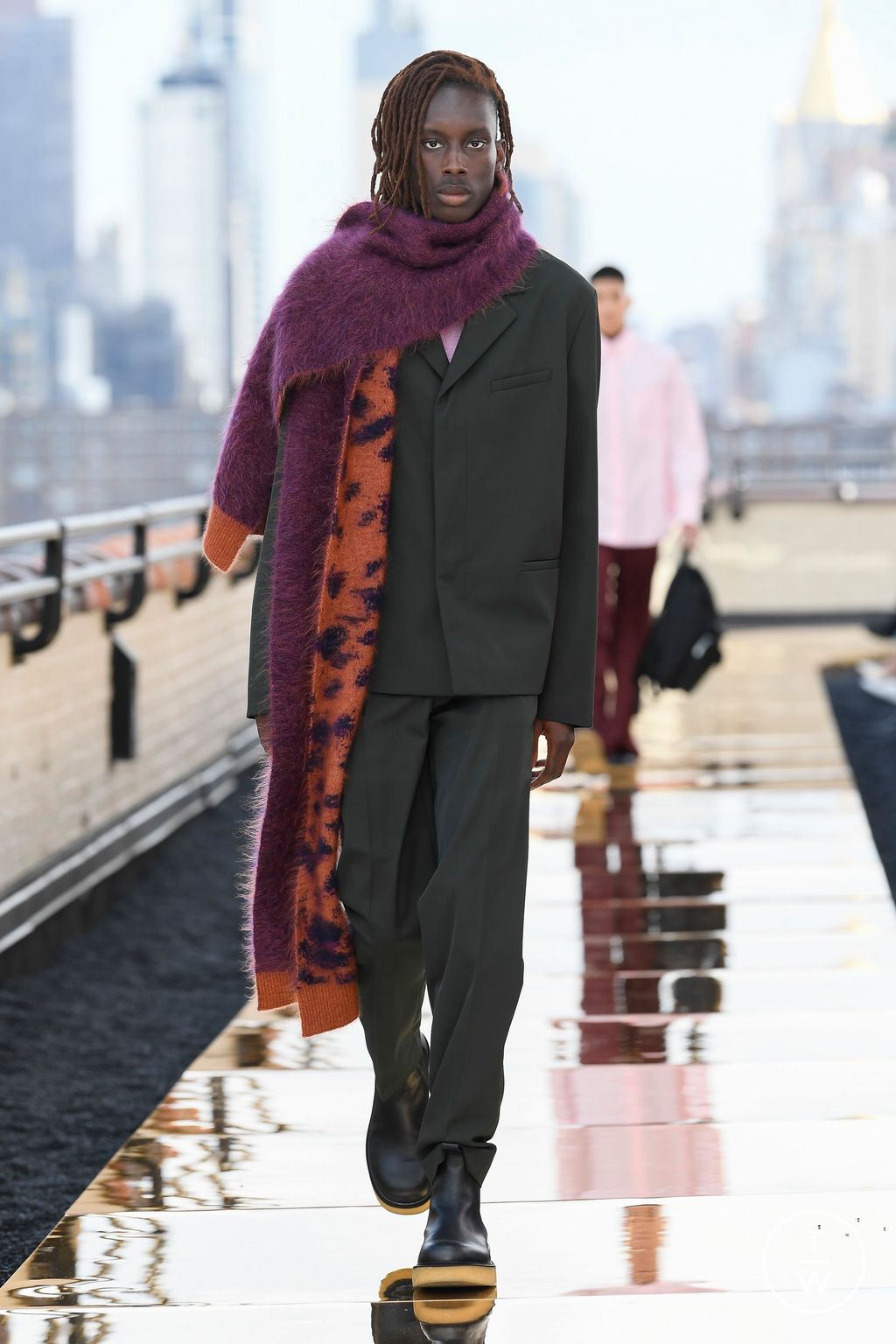Fashion Week New York Fall/Winter 2022 look 12 de la collection Cos womenswear