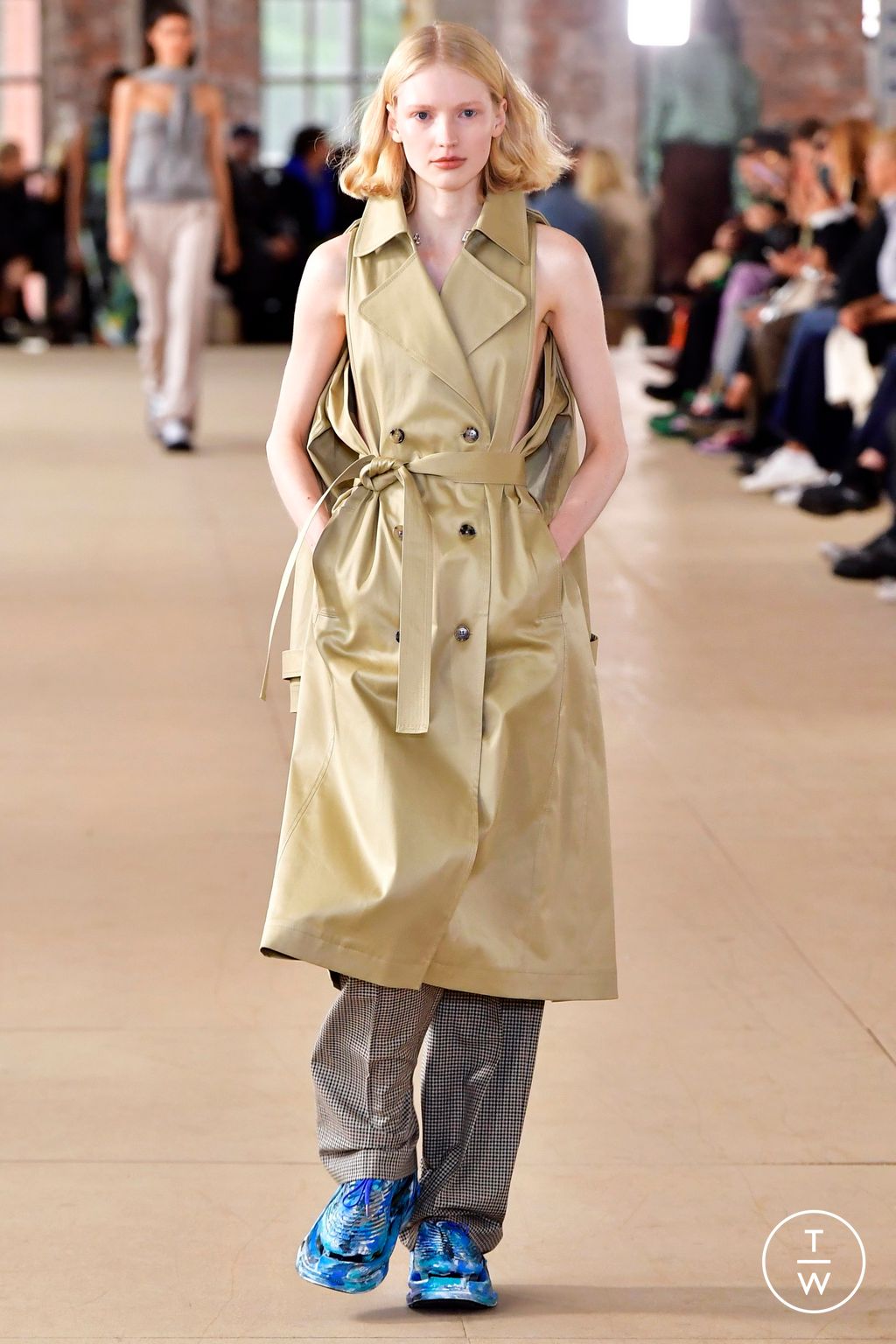 Fashion Week Paris Spring/Summer 2023 look 13 from the Botter collection 女装