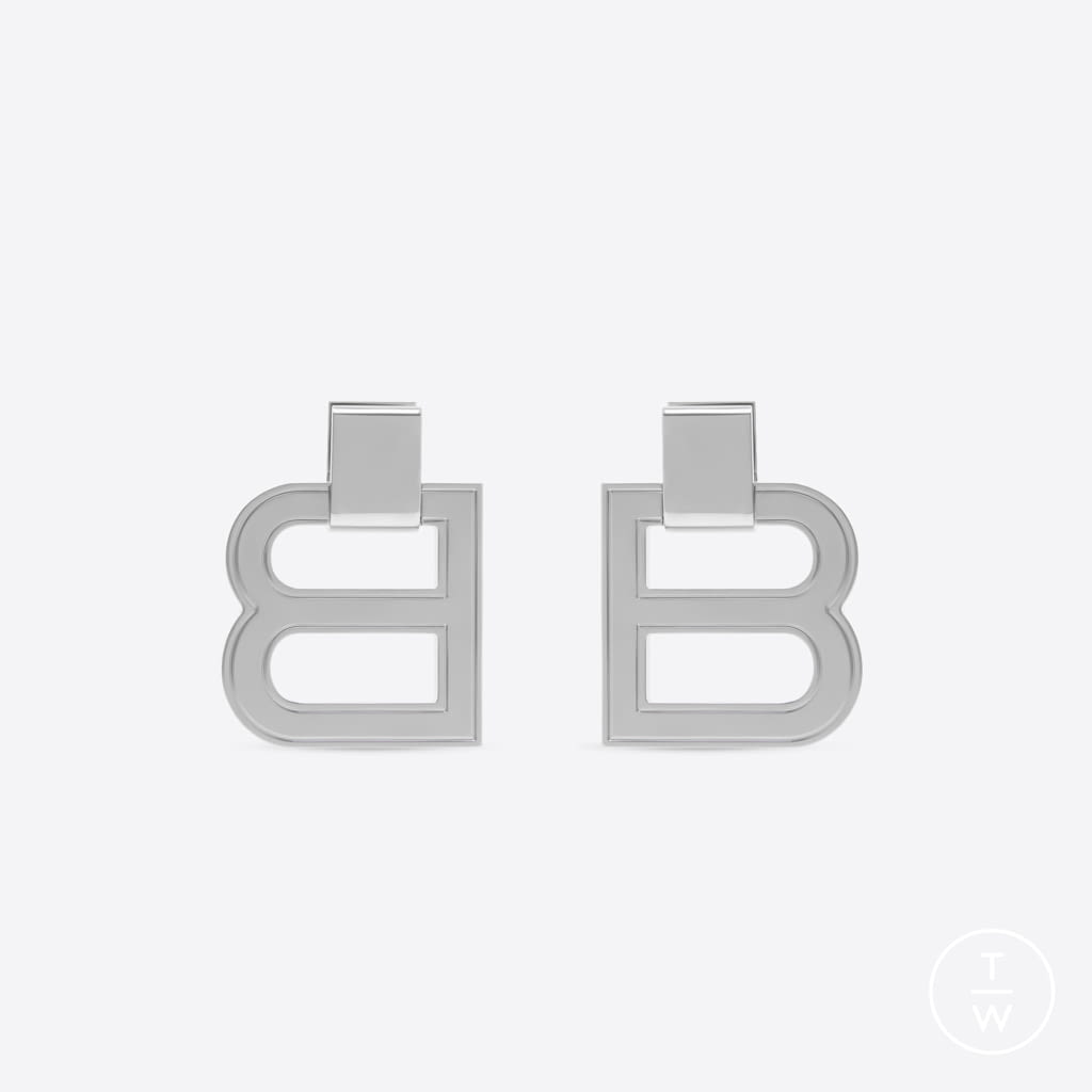 Fashion Week Paris Fall/Winter 2022 look 62 from the Balenciaga collection womenswear accessories