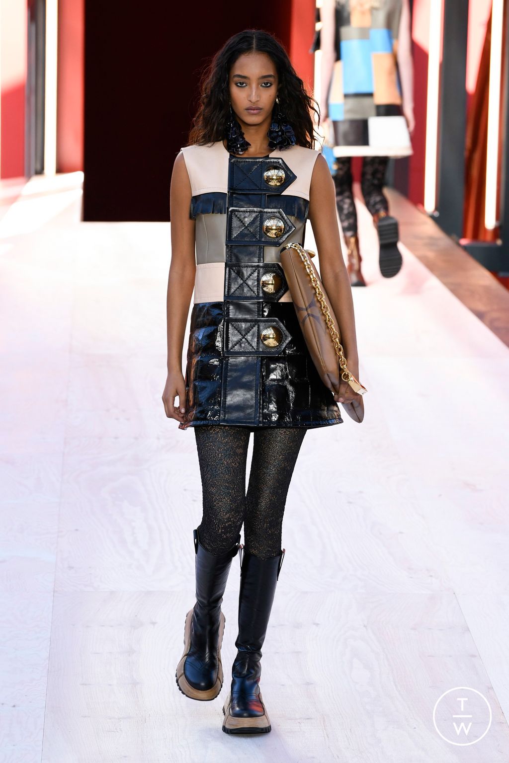 Fashion Week Paris Spring/Summer 2023 look 28 de la collection Louis Vuitton womenswear