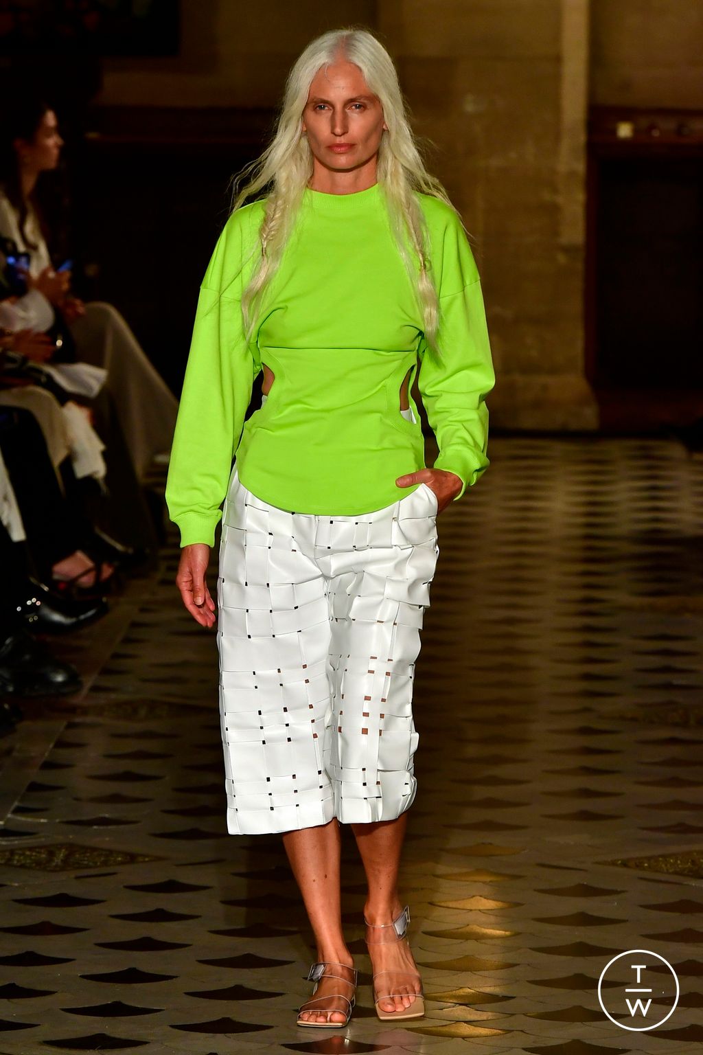 Fashion Week Paris Spring/Summer 2023 look 15 from the A.W.A.K.E MODE collection 女装