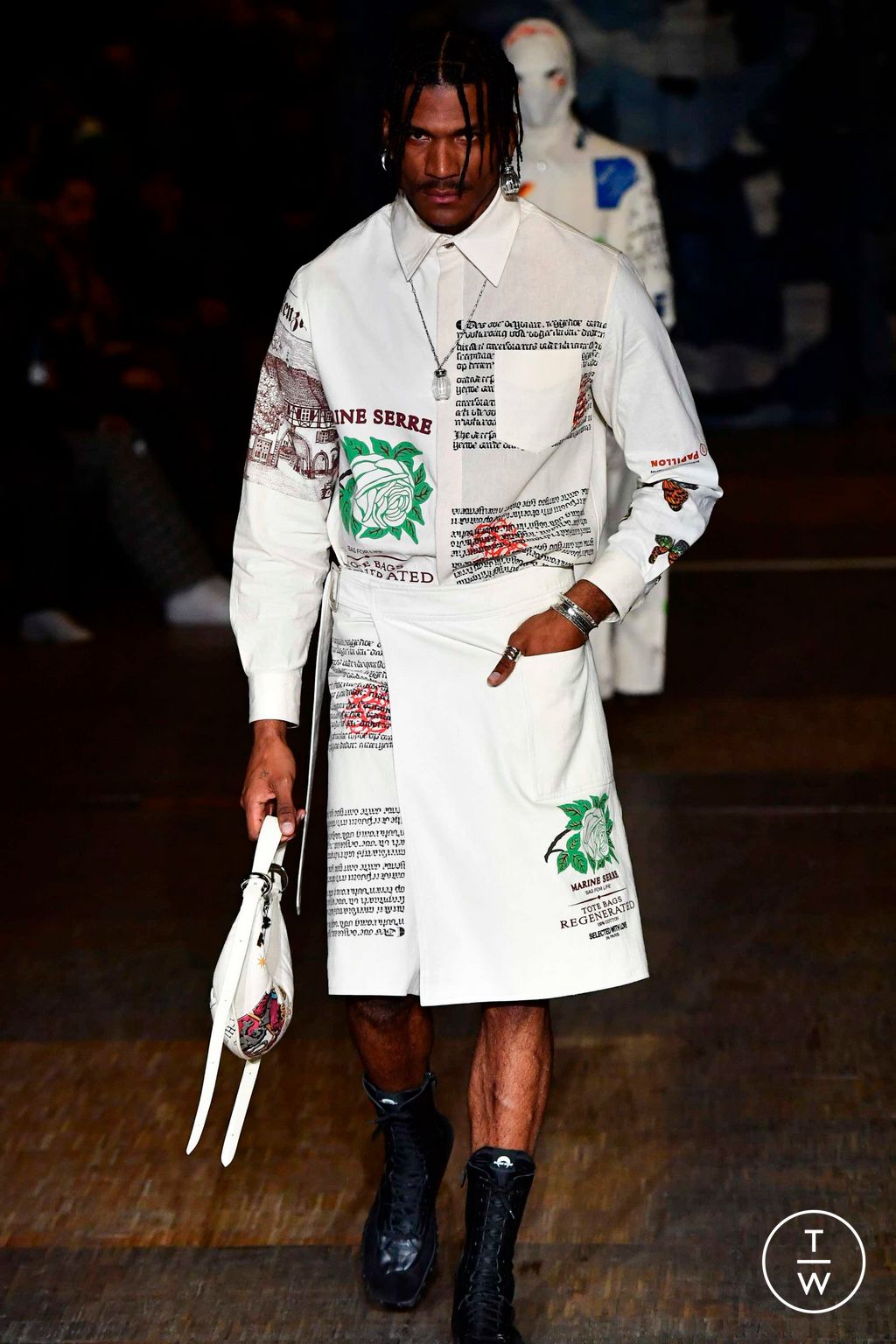 Fashion Week Paris Fall/Winter 2023 look 5 de la collection Marine Serre menswear