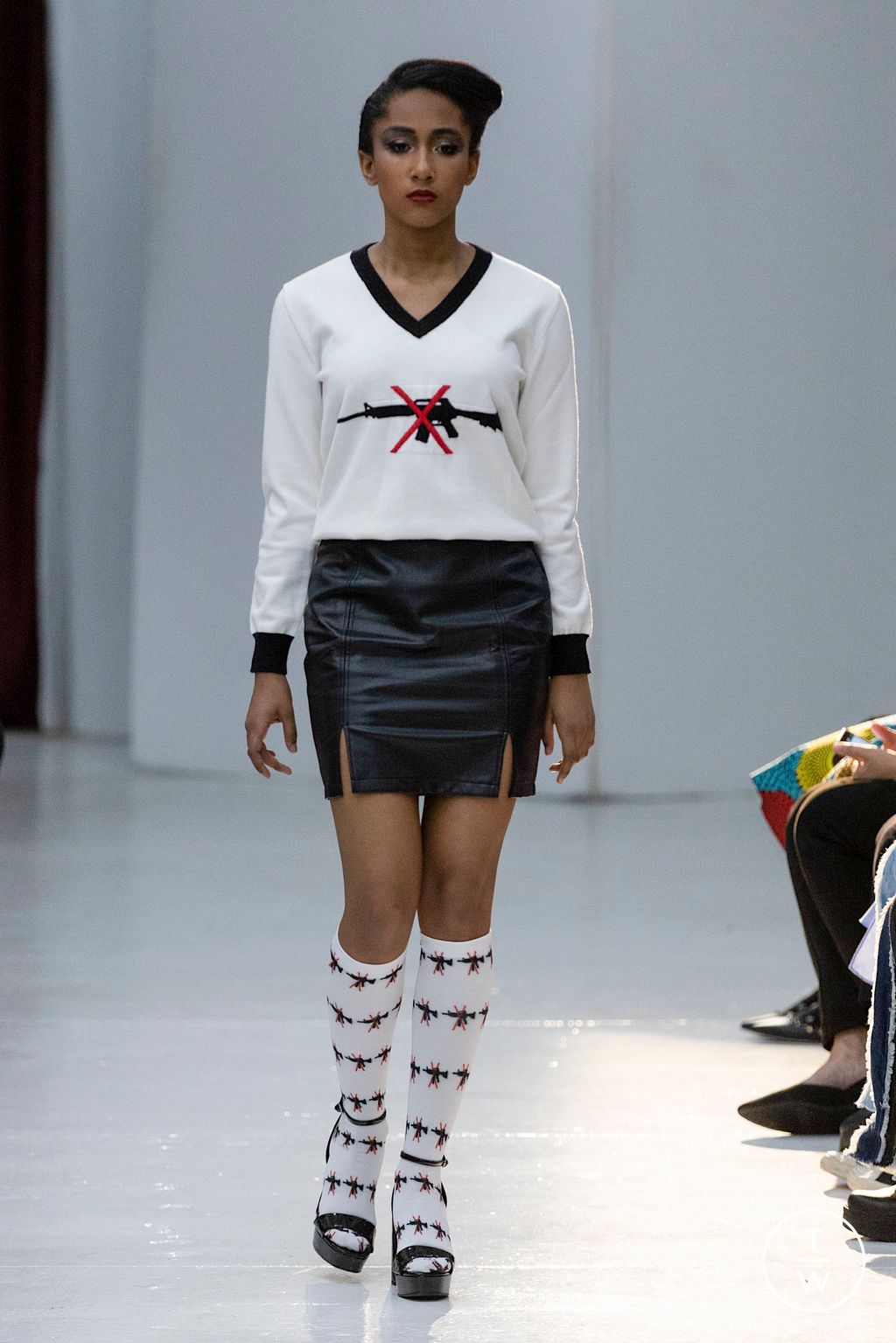 Fashion Week New York Spring/Summer 2023 look 1 de la collection Negris Lebrum womenswear