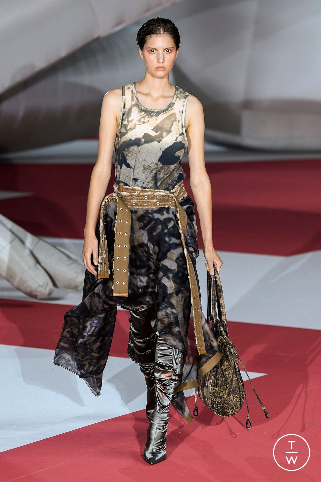 Fashion Week Milan Spring/Summer 2023 look 34 from the DIESEL collection womenswear
