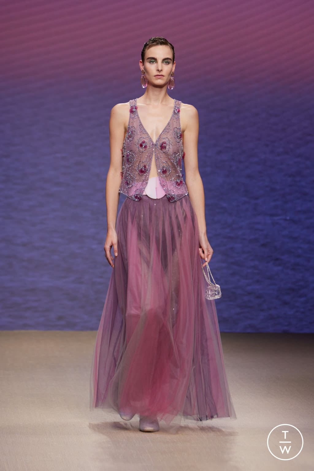 Fashion Week Milan Spring/Summer 2022 look 72 from the Giorgio Armani collection womenswear