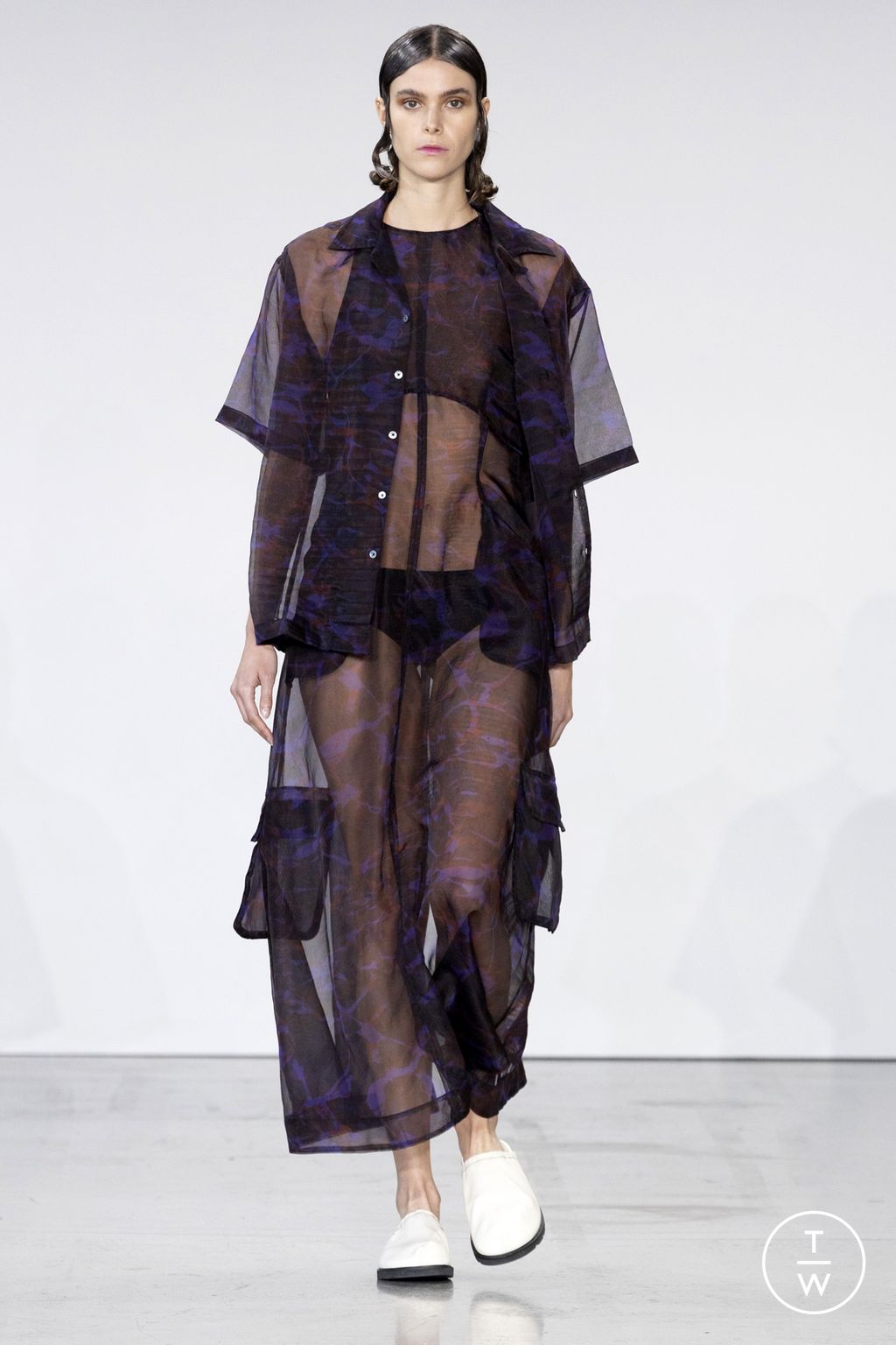 Fashion Week New York Spring/Summer 2023 look 28 from the Deveaux collection womenswear