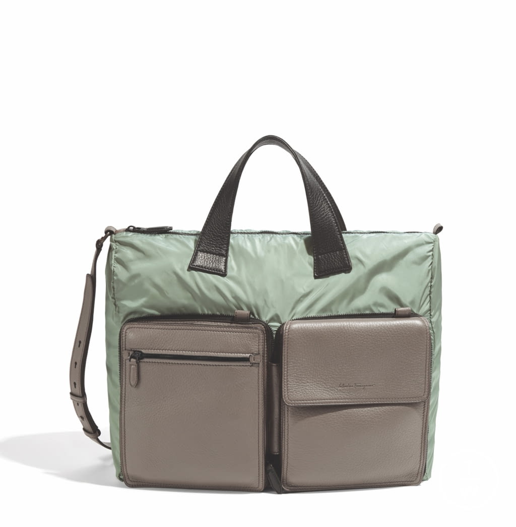 Fashion Week Milan Spring/Summer 2020 look 18 from the Ferragamo collection 男装配饰