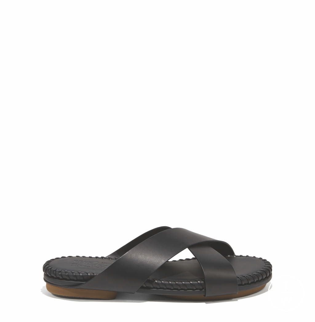 Fashion Week Milan Spring/Summer 2020 look 28 from the Ferragamo collection menswear accessories